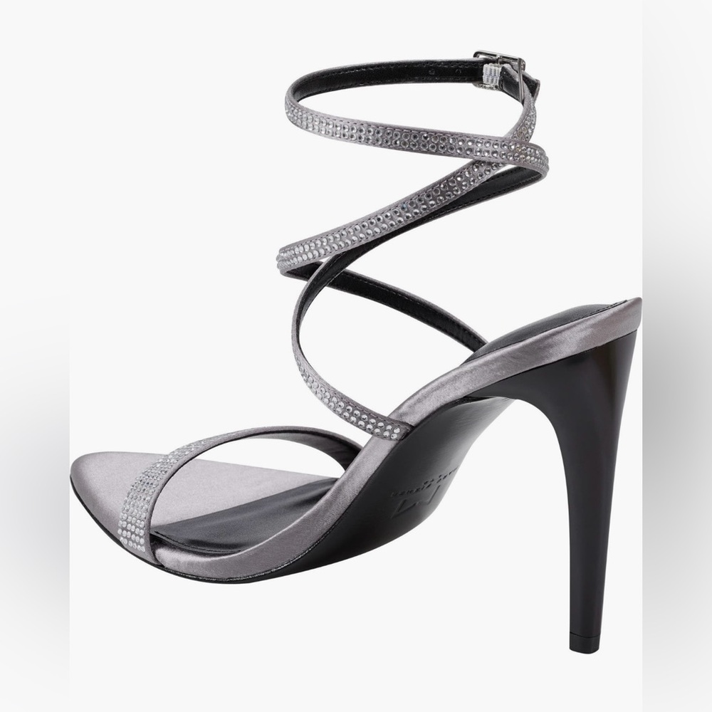 🆕 Cammile light purple ankle strap MARC FISHER NWT 8